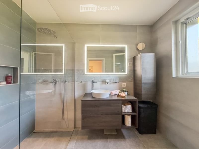 High-end apartment, garden, 2 parking spaces (4)