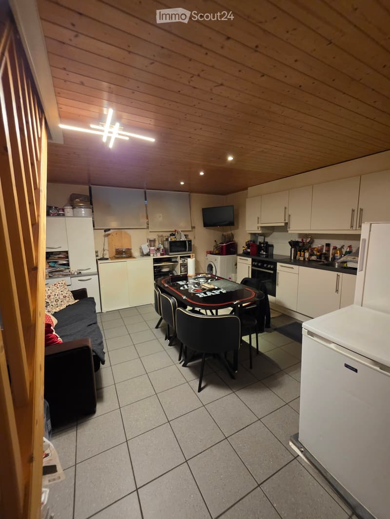 Small rental building (3)