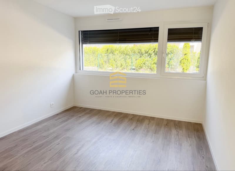 Sublime ground floor apartment with 3.5 rooms and large garden (3)