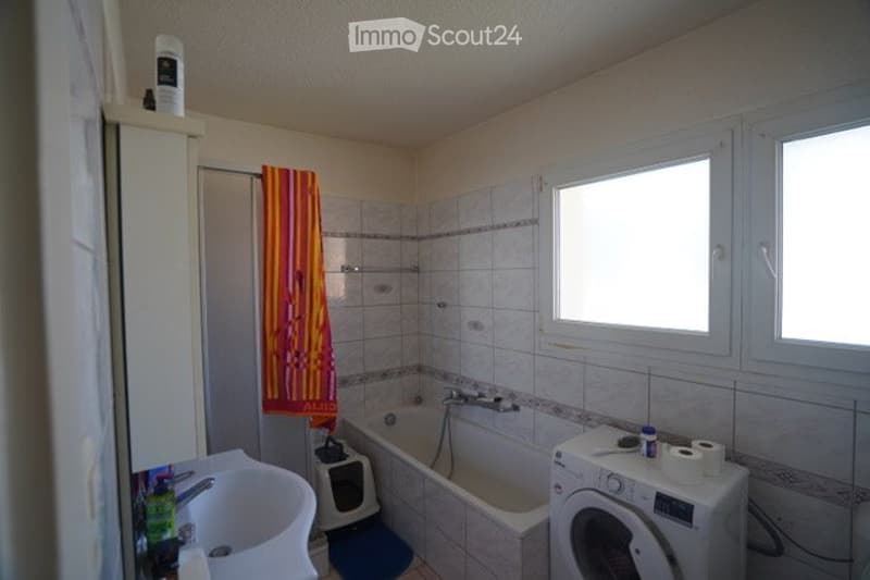 Sierre Rental Property with Building Land in Mixed Zone (4)