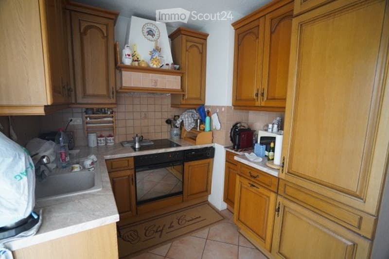 Sierre Rental Property with Building Land in Mixed Zone (7)