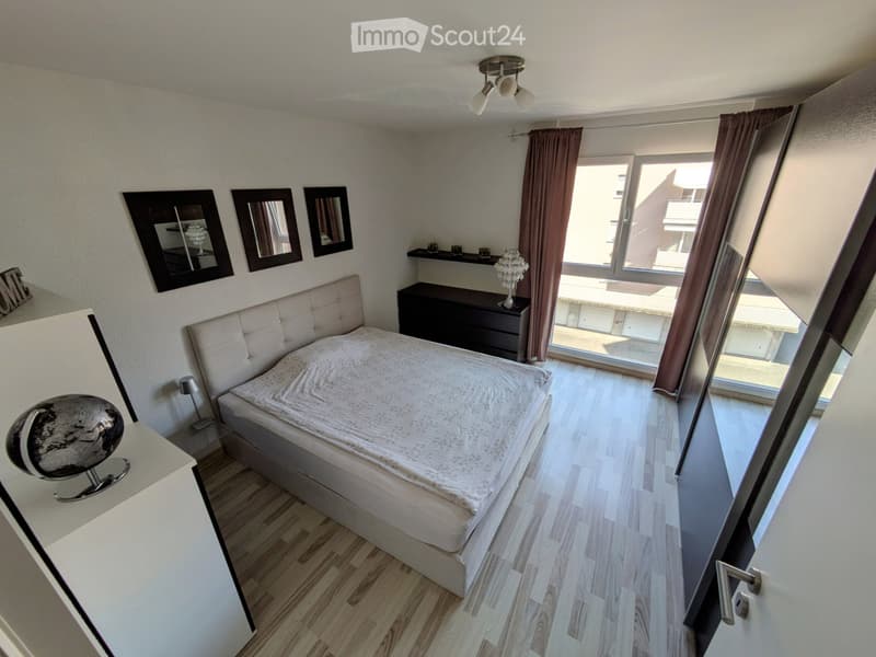 3.5 rooms with 82 m² living space and large living area and south-facing balcony (2)