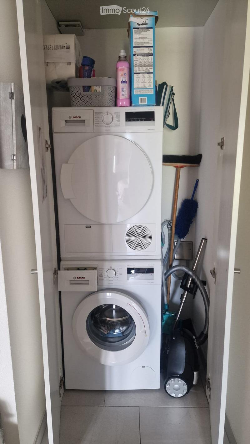 Appartement très lumineux de 2.5 pces à l'attique (5)