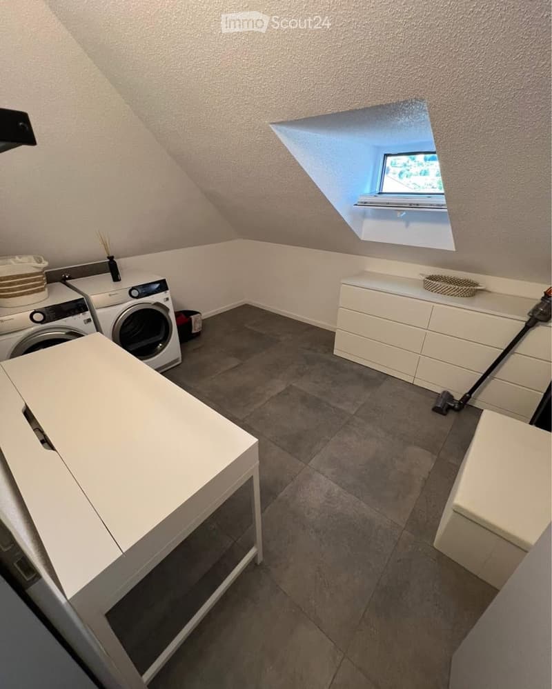 Appartamento a Moutier ristrutturato con charme (4)