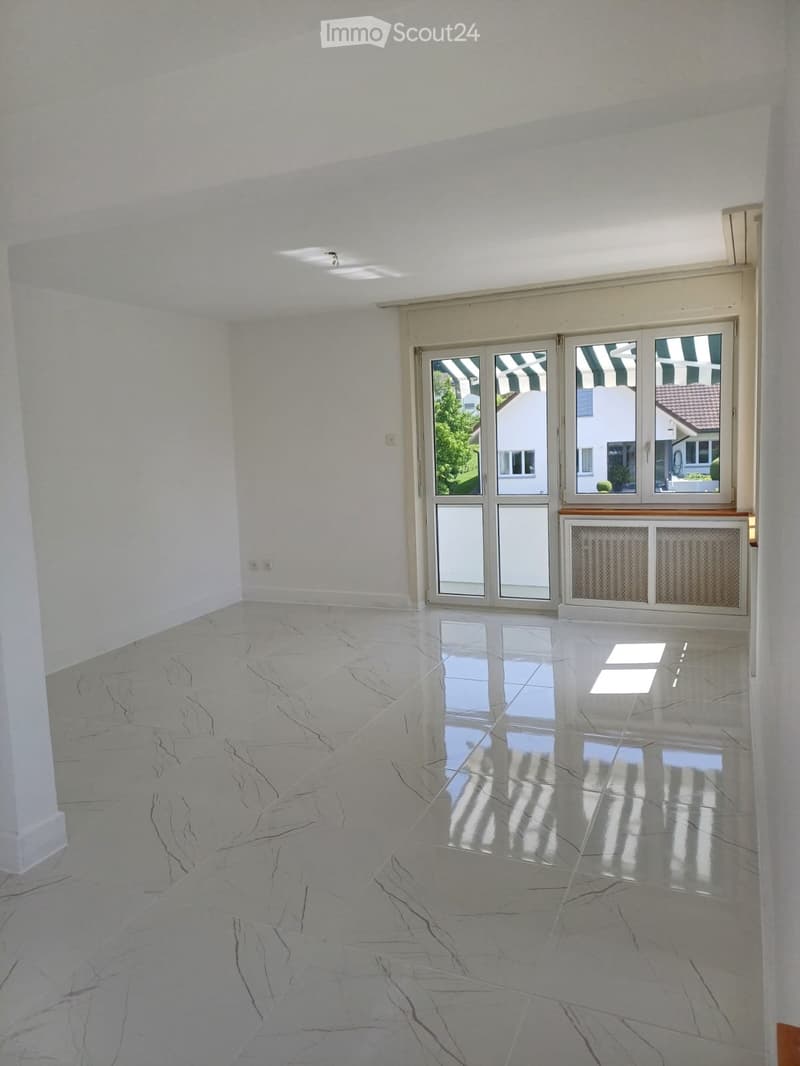 Appartement lumineux avec balcon (3)