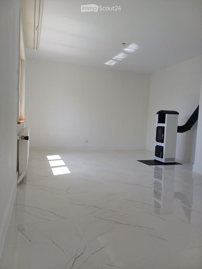 Appartement lumineux avec balcon (4)