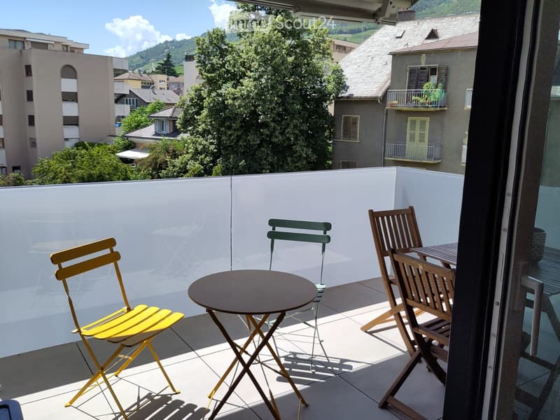 Wohnung mit 2,5 Zimmern und Sonnenschein (4)