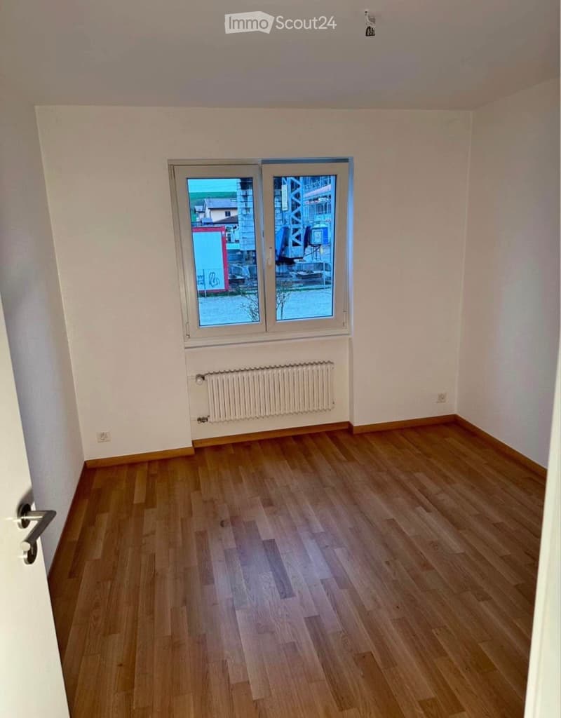 Appartement à louer 4.5 pces au rez chaussée (4)