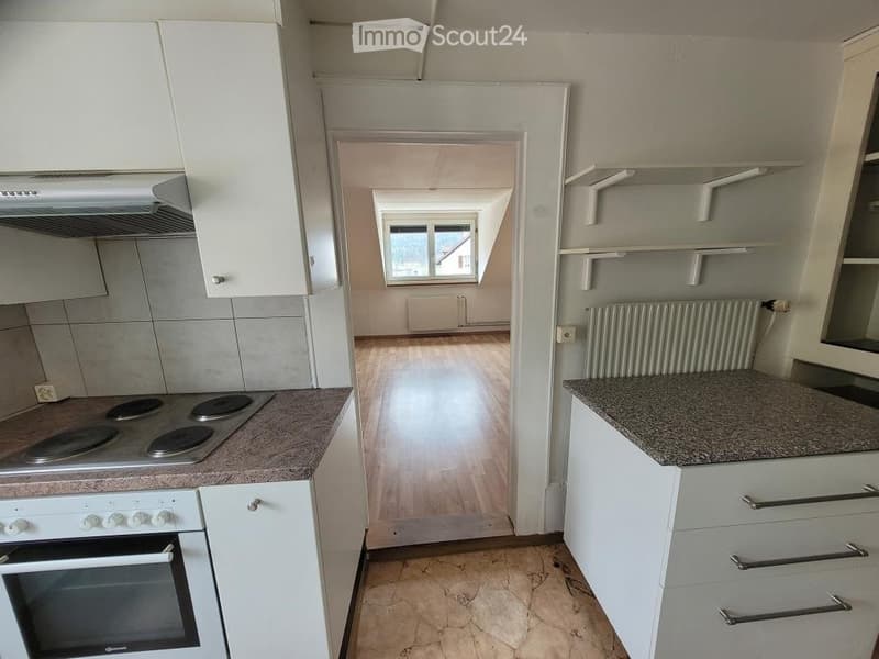 A louer Bel Appartement Mansardé 5,5 pièces. à St-Imier (2)