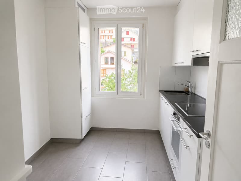 Charmant appartement de 2.5 pièces avec balcon à Neuchâtel (2)