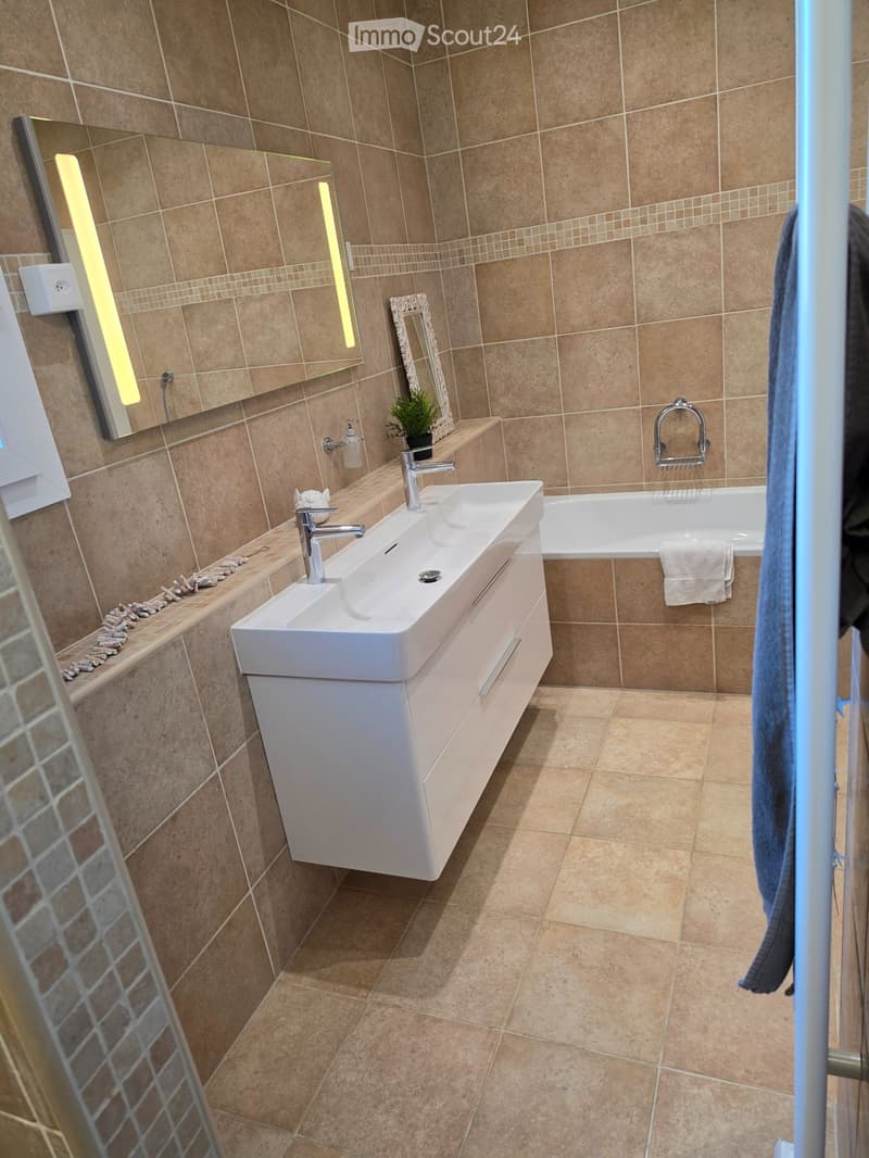 Villa avec jacuzzi et jardin à Bevaix  4 chambres (5)