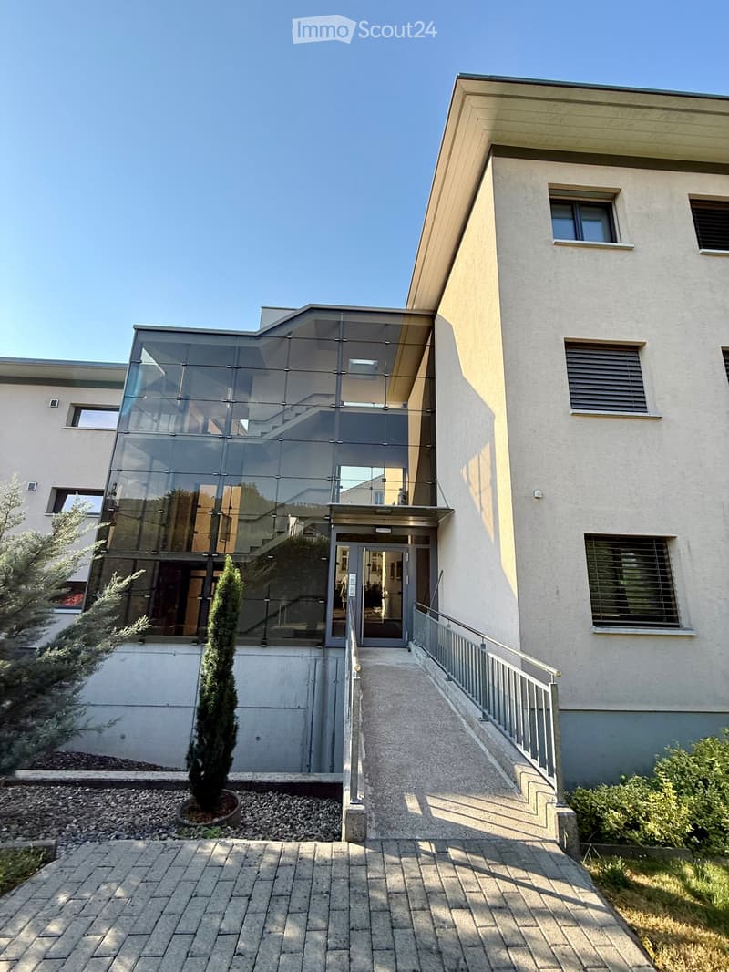 Spacieux et lumineux studio (5)