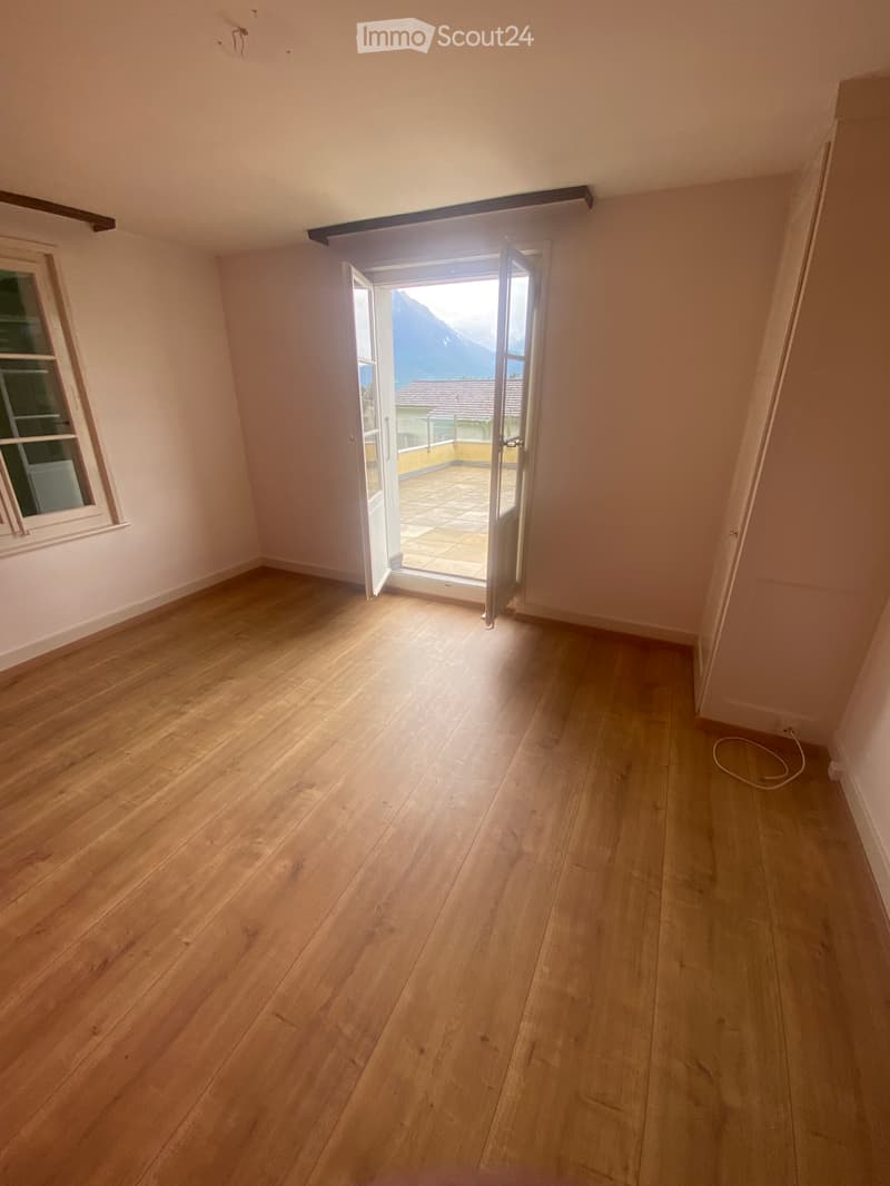 Bello appartamento 4 pezzi con vista lago (3)