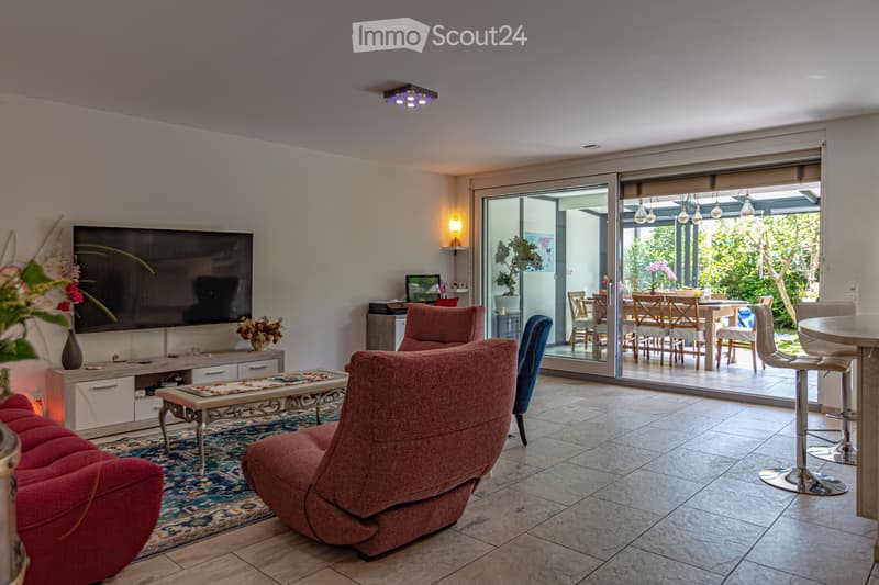 Appartamento traversante di 117m² con terrazza e giardini (2)