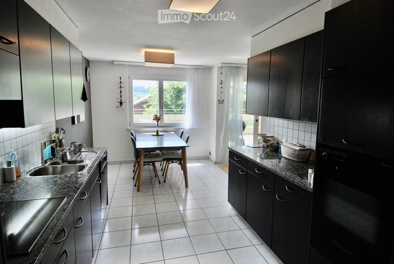 Bello appartamento di 5,5 locali a 10 minuti da Friburgo con giardino!! (3)