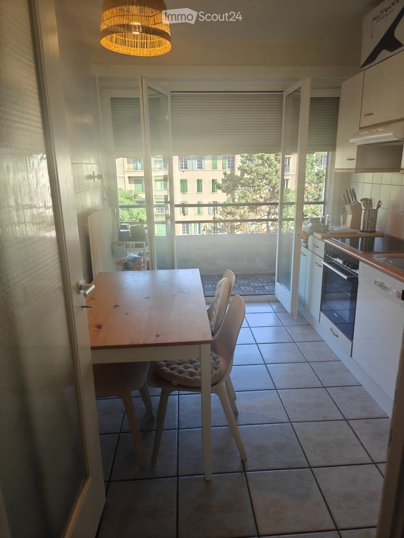 Reprise de bail2 pièces 40 m² avec balcon à Florissant (3)