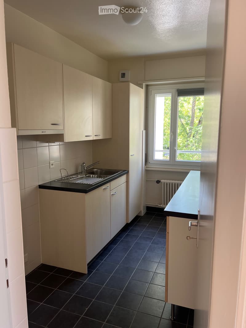 Apartment available immediately (5)
