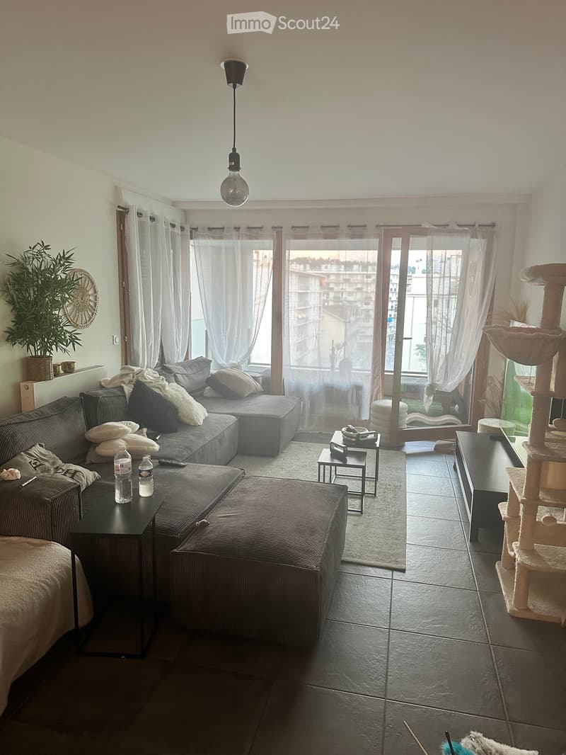 Annemasse Bahnhof T5 Apartment (2)