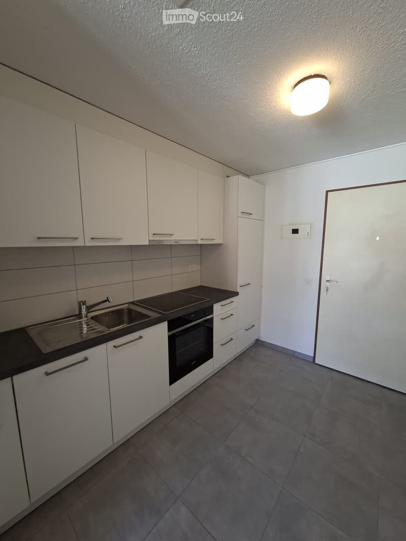 Schönes 2-Zimmer-Apartment mit 2 Balkonen in Reconvilier (2)