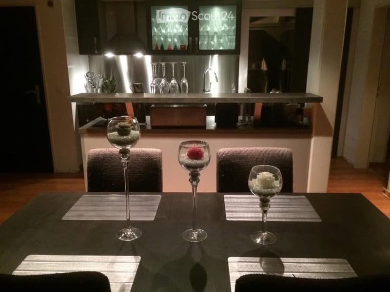Rare! appartement meublé en attique. Vue Lac  et vignes (4)