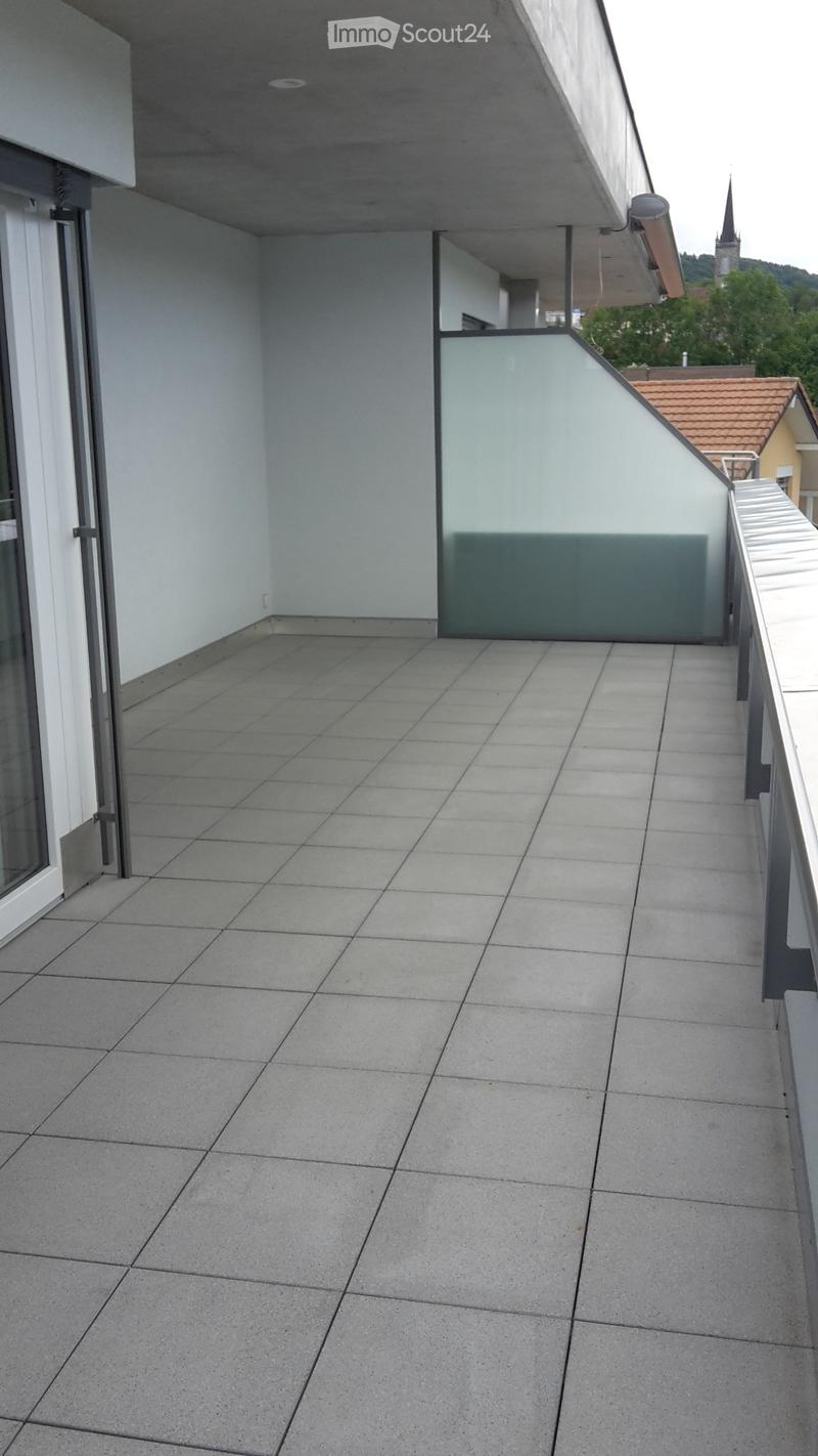 Magnifique appartement de 3.5 pces en attique (2)