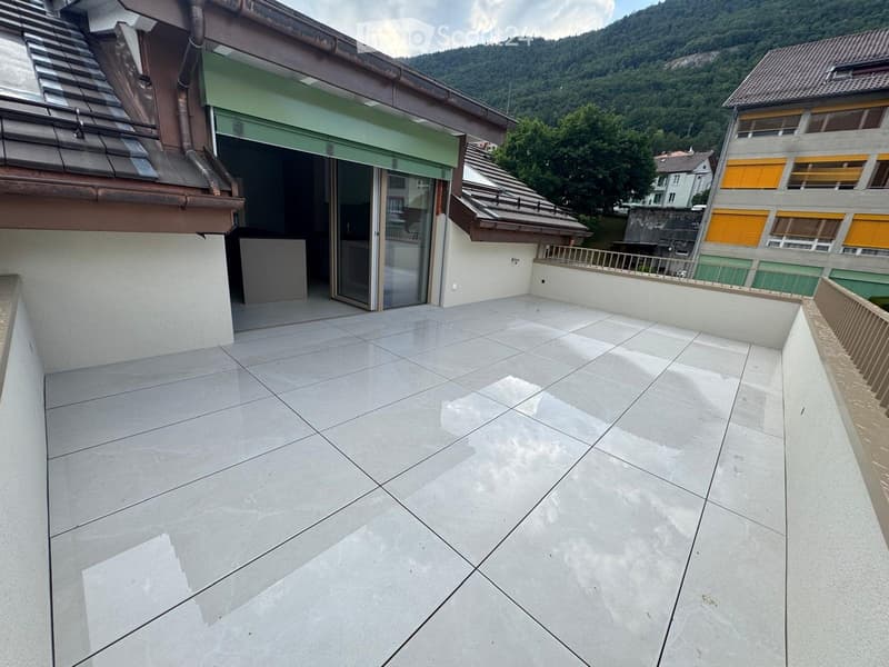 Appartamento 3 locali di alto standing al 2° piano - grande terrazza con vista (9)