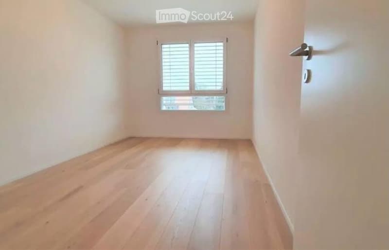Meraviglioso appartamento di 3,5 locali in affitto con balcone ad Avenches (4)