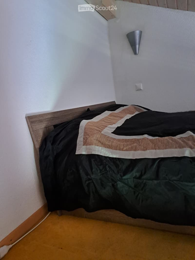Camera ammobiliata in villa a Cugy in affitto per uno studente (5)