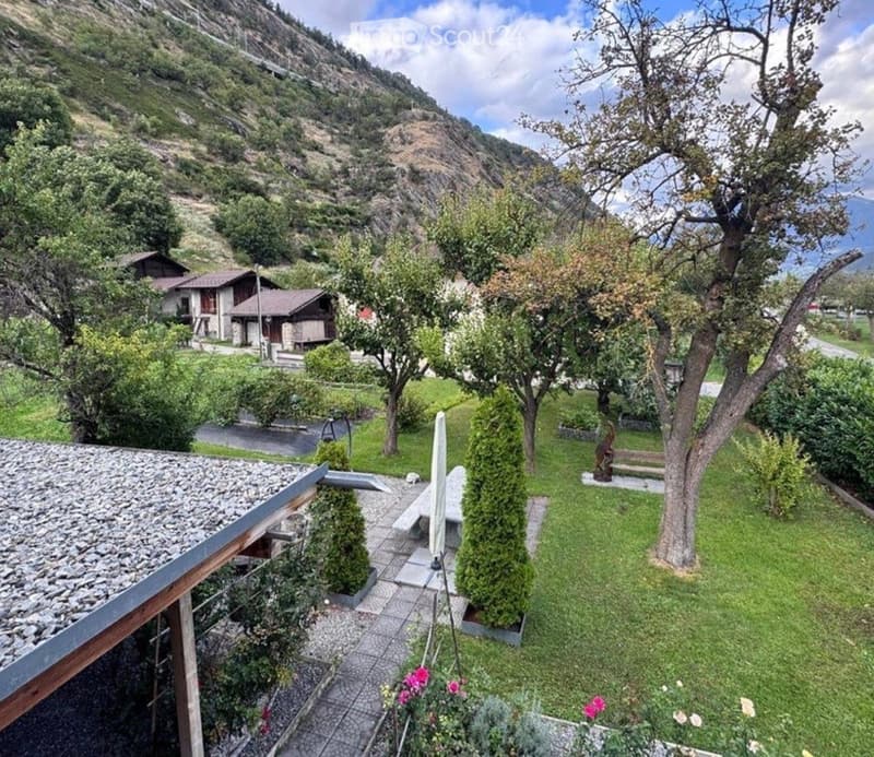 Casa familiare affascinante di 4,5 locali con giardino (3)
