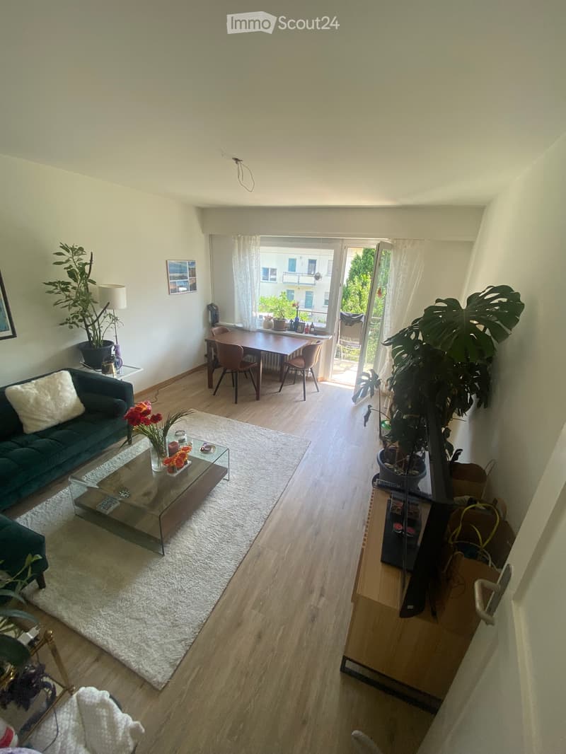 City apartment in a quiet neighborhood (1)