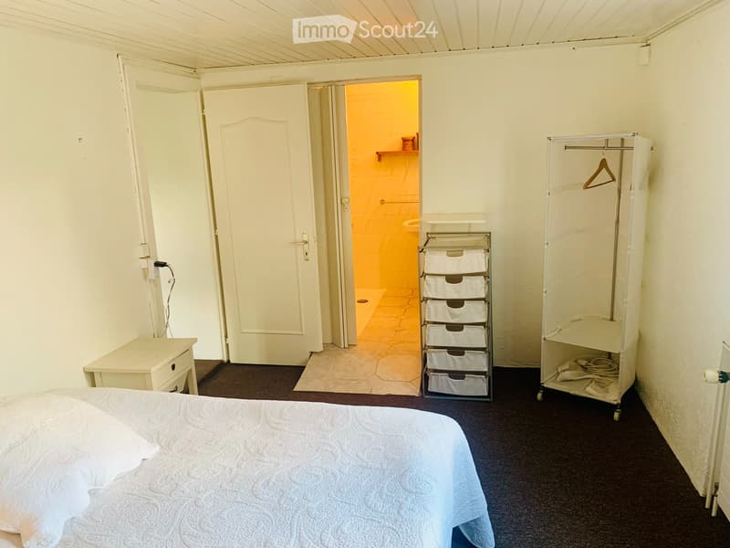 2 rooms studio in stunning estate very close to lake (3)
