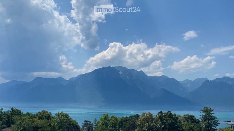 Studio avec balcon et vue à sous-louer (1)