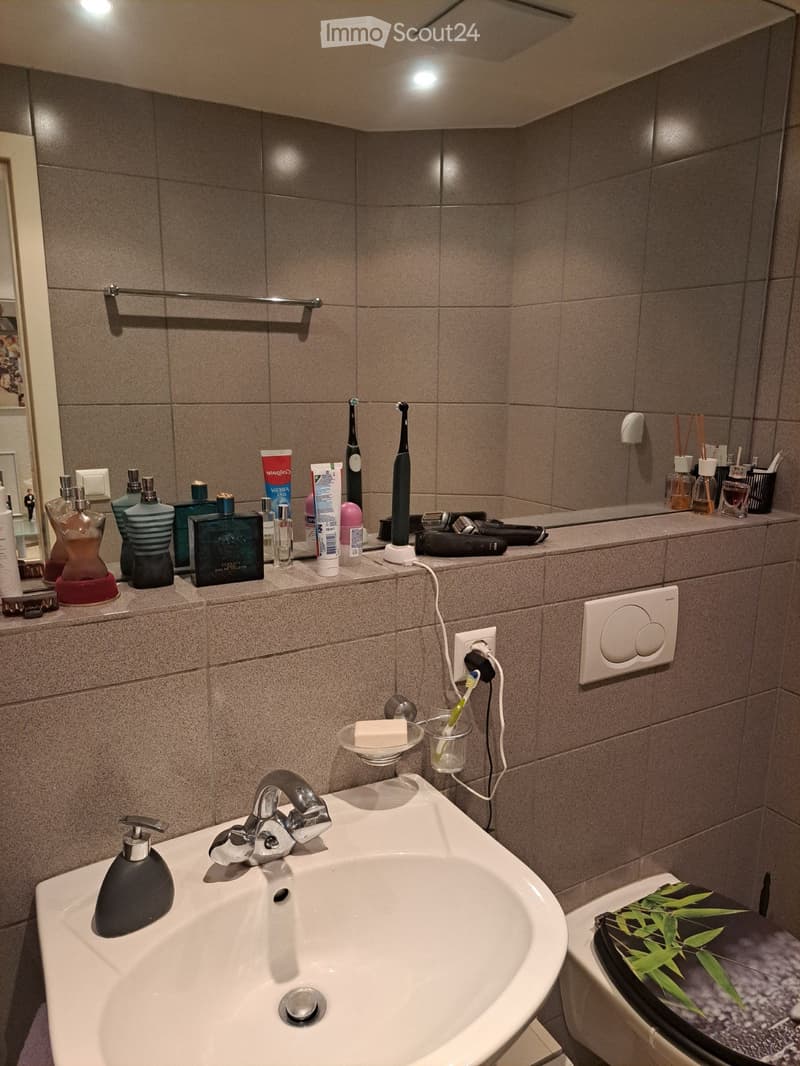 Bel appartement de 2 pièces à Neuchâtel CHF 970.- C.C. (2)