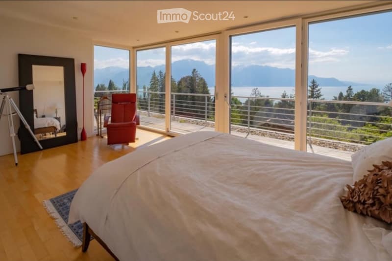 Villa moderna con vista lacustre superba (7)