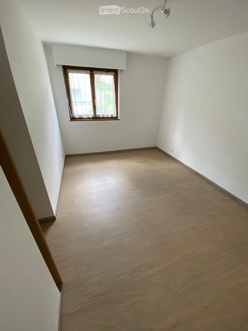 Bello appartamento di 3.5 locali con balcone (3)