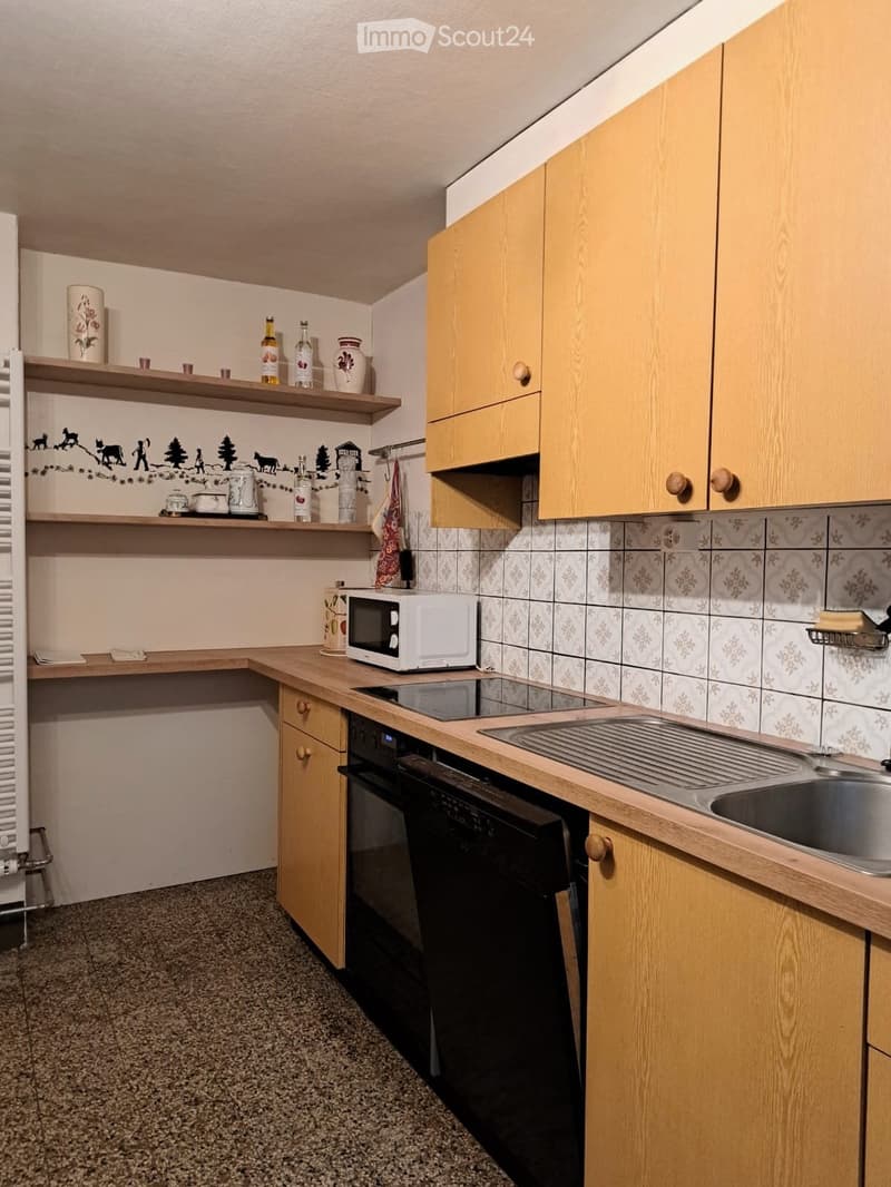 Room for rent (4)