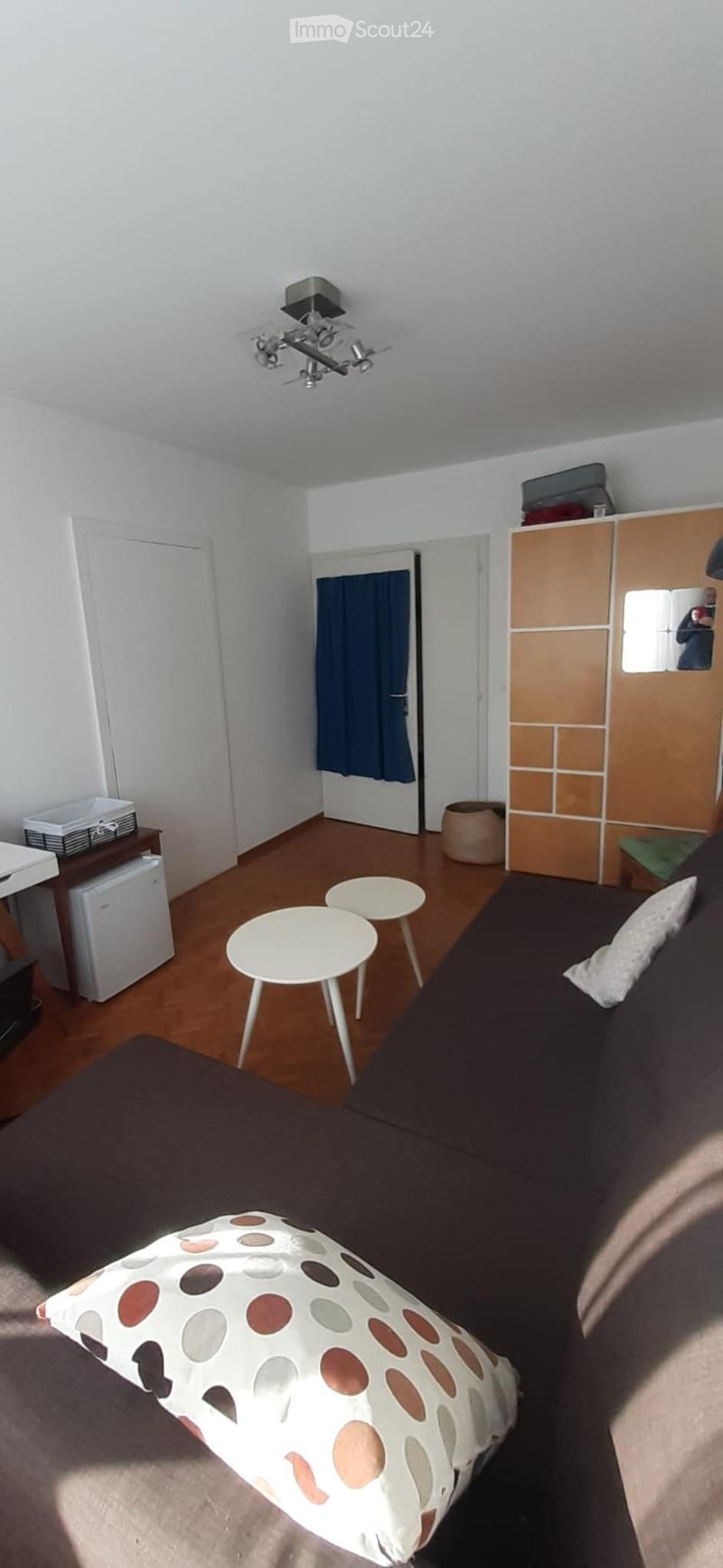 Room for female student in Lausanne (3)