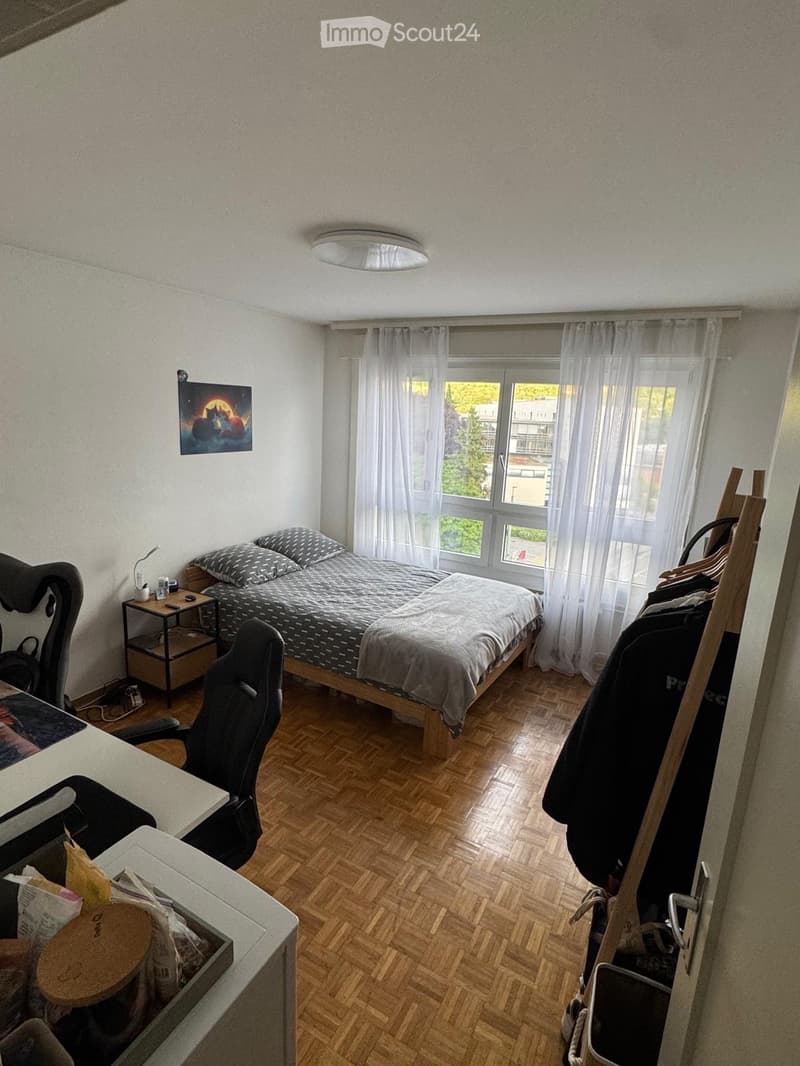 Room available immediately, 3-person shared accommodation, in Perolles (2)