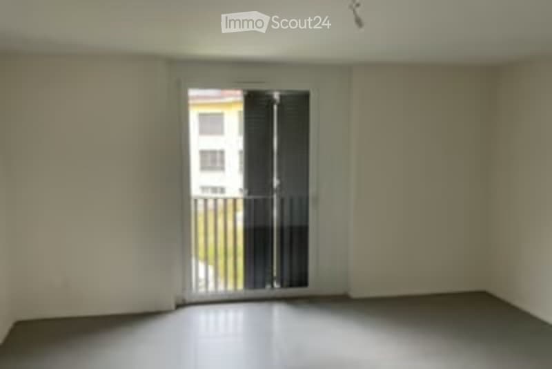 Appartement lumineux de 3 pièces avec balcon au cur d'Aigle (4)