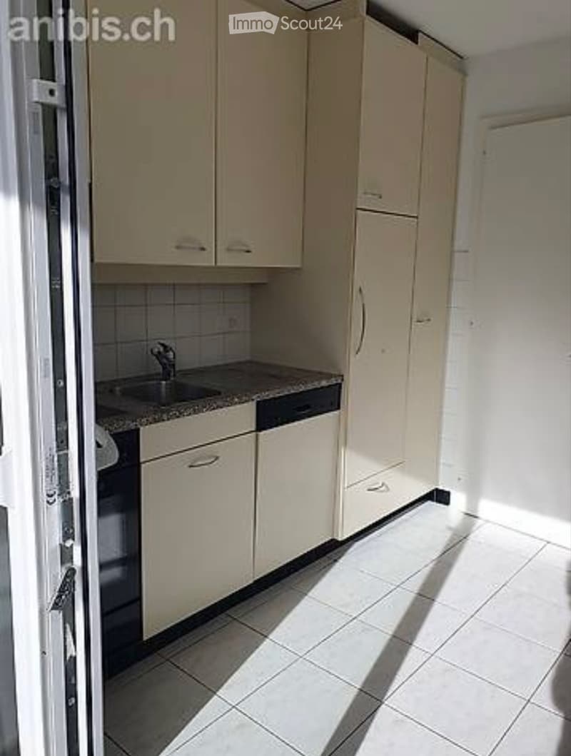 Takeover of lease 2.5-room apartment in Sion (2)
