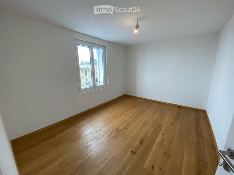 Prachtiges 3.5-Zimmer-Wohnung mit Panoramablick auf den Genfersee (3)