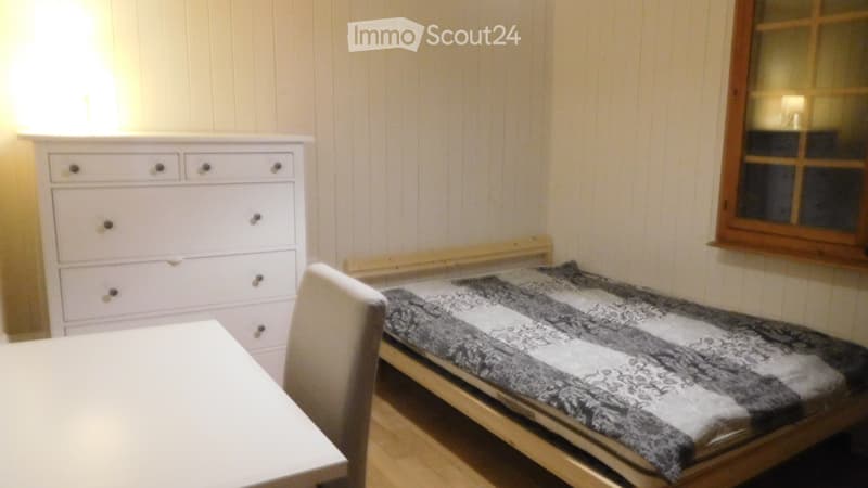 Möbliertes Zimmer in Chalet (5)