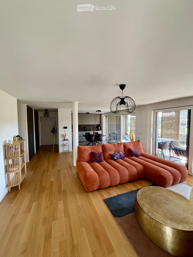 Prächtige 4.5 Zimmer in Romont (2)
