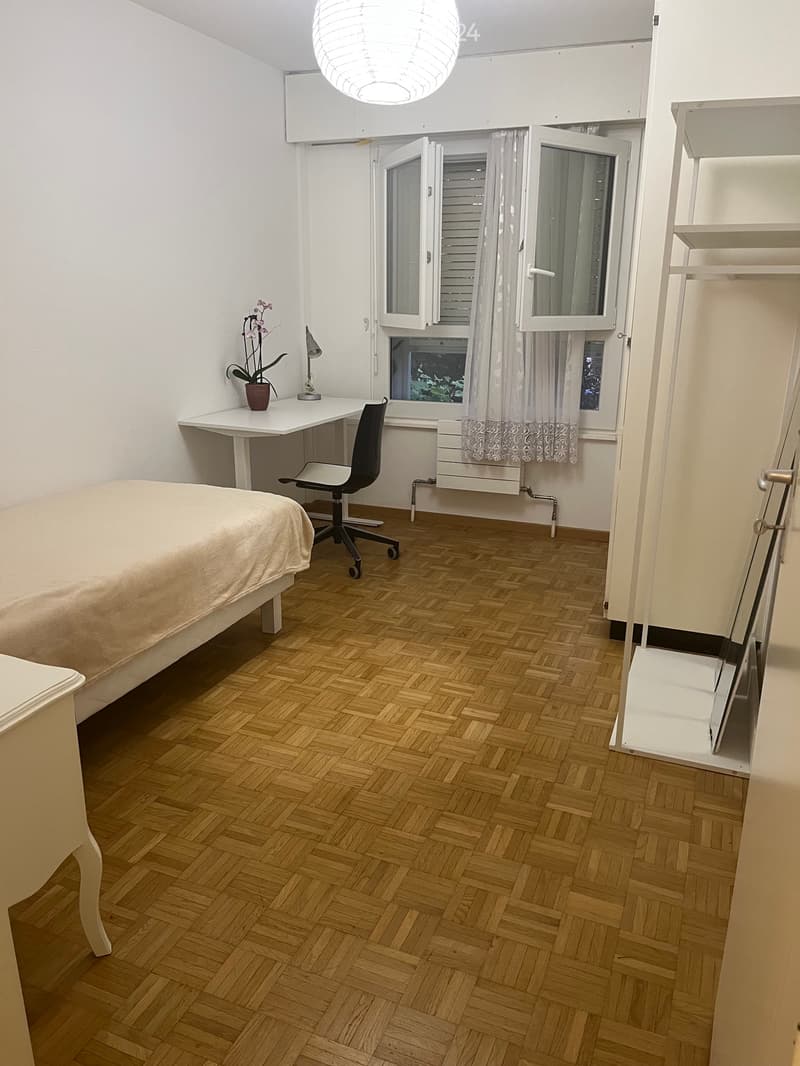 Room for rent (1)