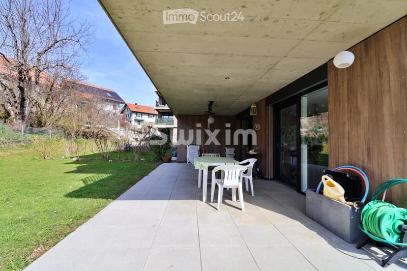 Exklusivität! 4,5-Zimmer-Wohnung mit privatem Garten! (2)