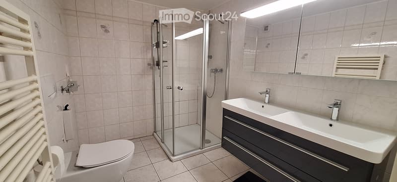 Wohnung mit 3 Zimmern, 60m2 (2)
