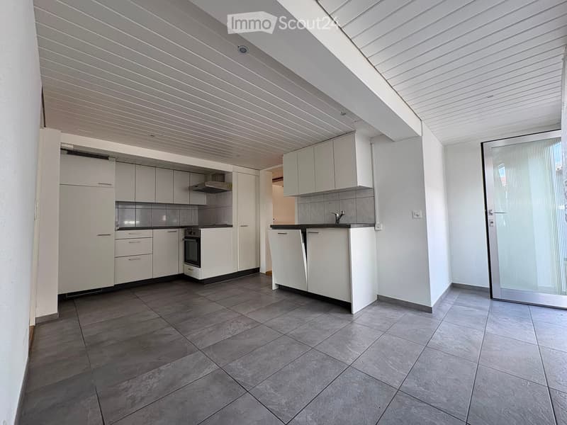Tenant wanted for 3-room apartment in Aefligen (2)