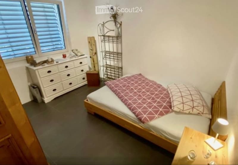 Murten, petite, jolie chambre à louer (1)