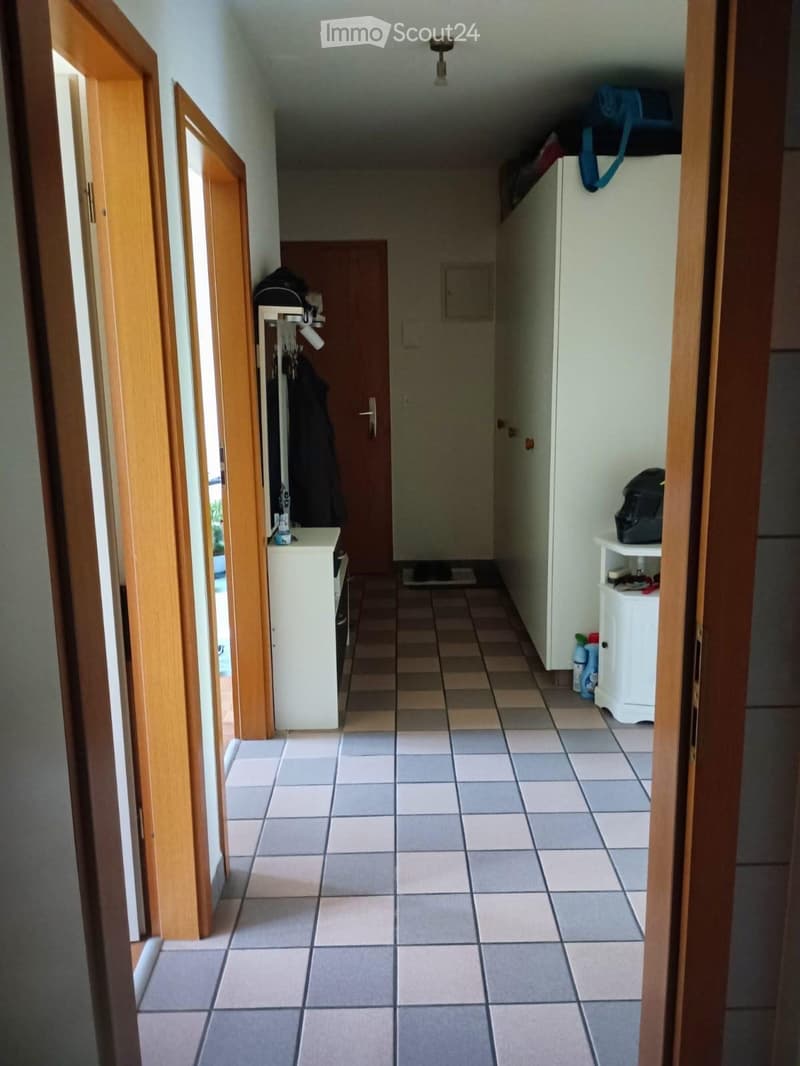 Bright 3.5-room apartment with balcony in Payerne (1)