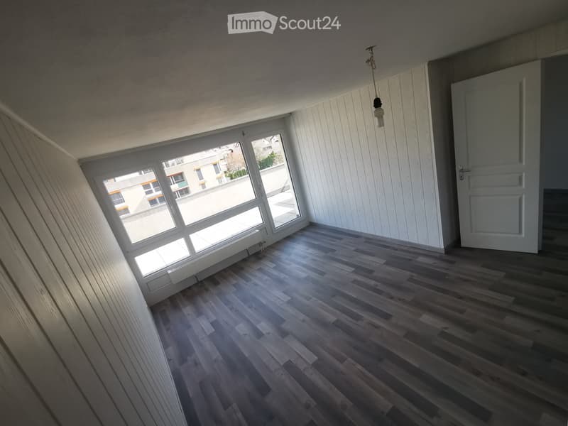 Appartamento mansardato moderno e luminoso di 2 locali (3)